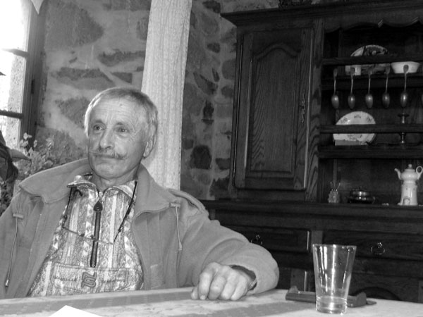 Tranche de vie au buron de Courbière (Pradiers)